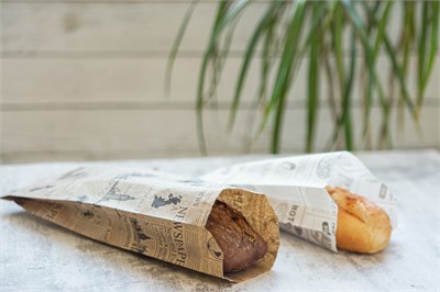 Бумажный пакет - уголок с рисунком "Модистка" 80 х 40 х 225 /100/4000/ НФ-00021901